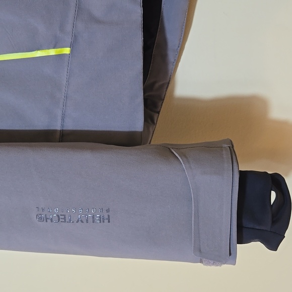 Helly-Hansen Mens Alpha 4.0 Jacket Fitted M Gray 65927 Helly Tech Recco H2 Flow - Picture 8 of 16